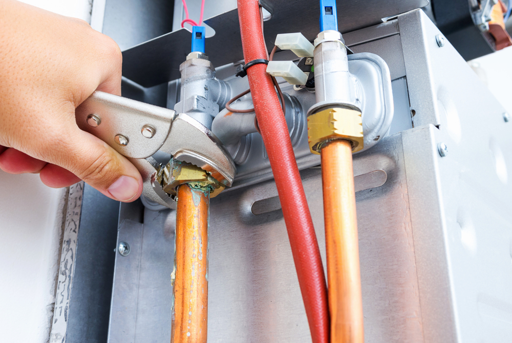 Stay Comfortable Year-Round: Essential Water Heater Service Insights